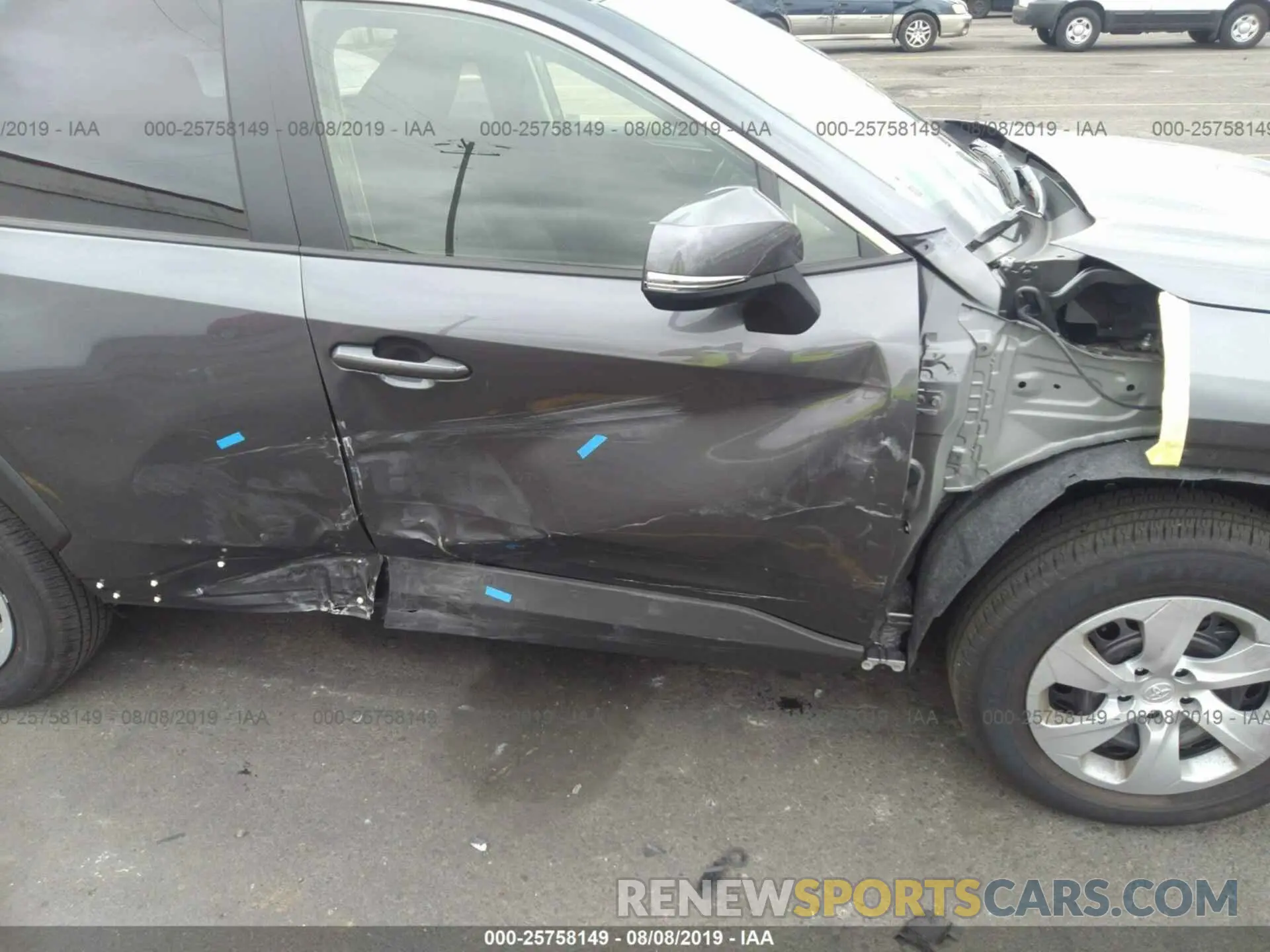 6 Photograph of a damaged car JTMG1RFV8KJ016558 TOYOTA RAV4 2019