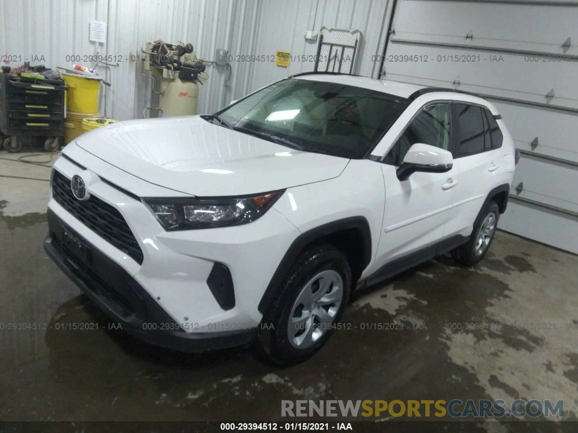 2 Photograph of a damaged car JTMG1RFV9KD019676 TOYOTA RAV4 2019