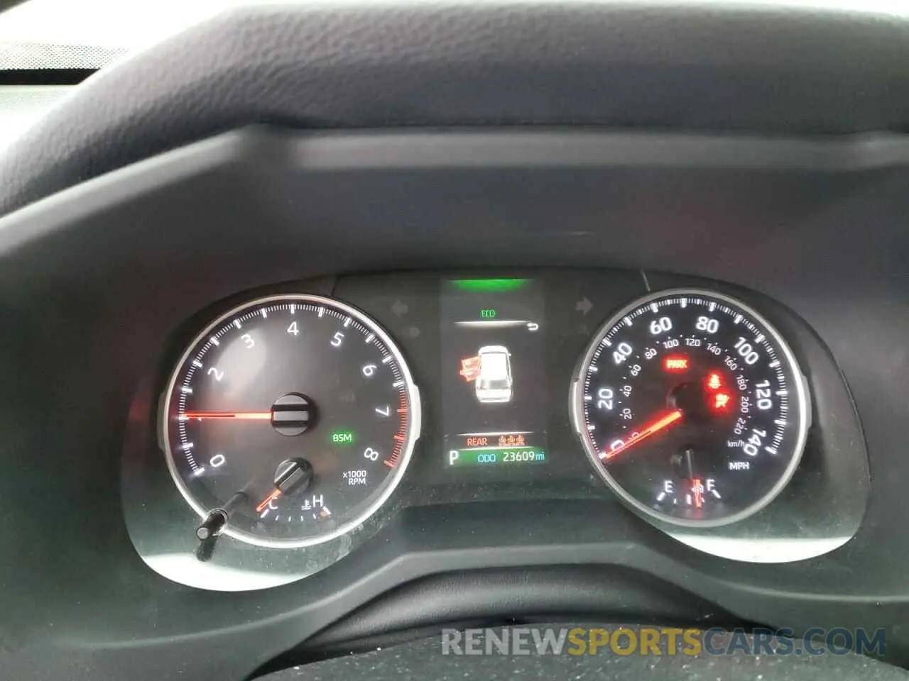 9 Фотография поврежденного автомобиля JTMG1RFV9KJ011031 TOYOTA RAV4 2019