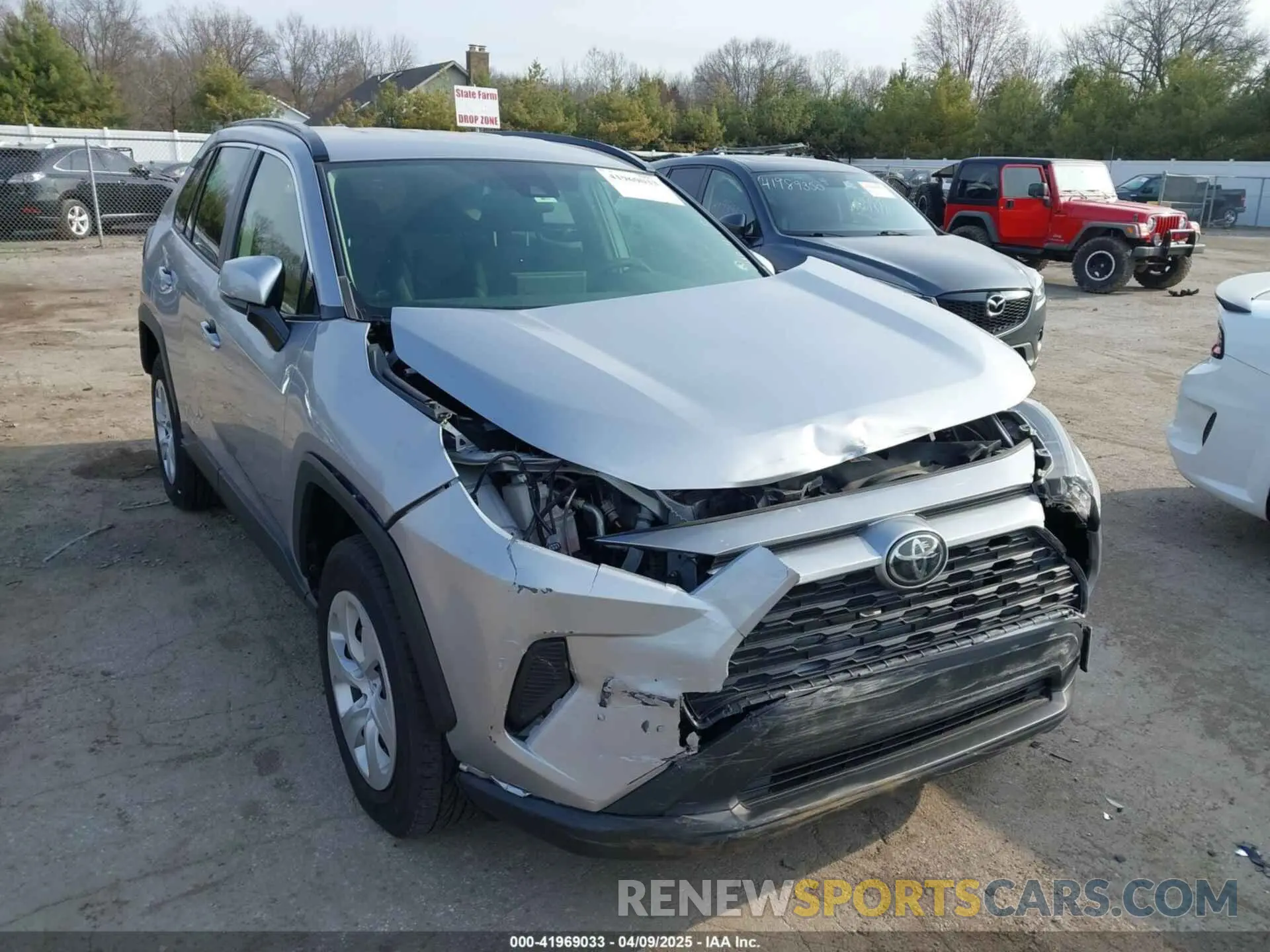 1 Фотография поврежденного автомобиля JTMG1RFVXKD012252 TOYOTA RAV4 2019
