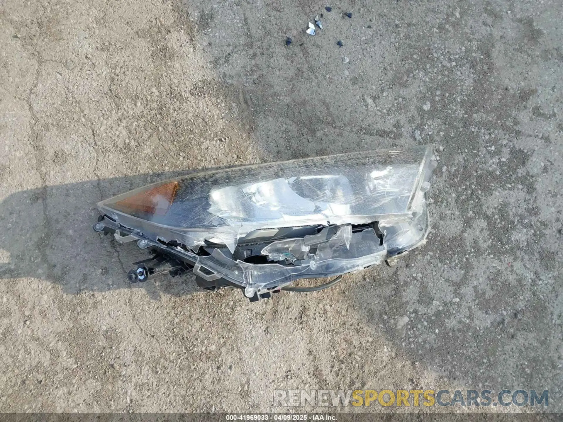 12 Фотография поврежденного автомобиля JTMG1RFVXKD012252 TOYOTA RAV4 2019