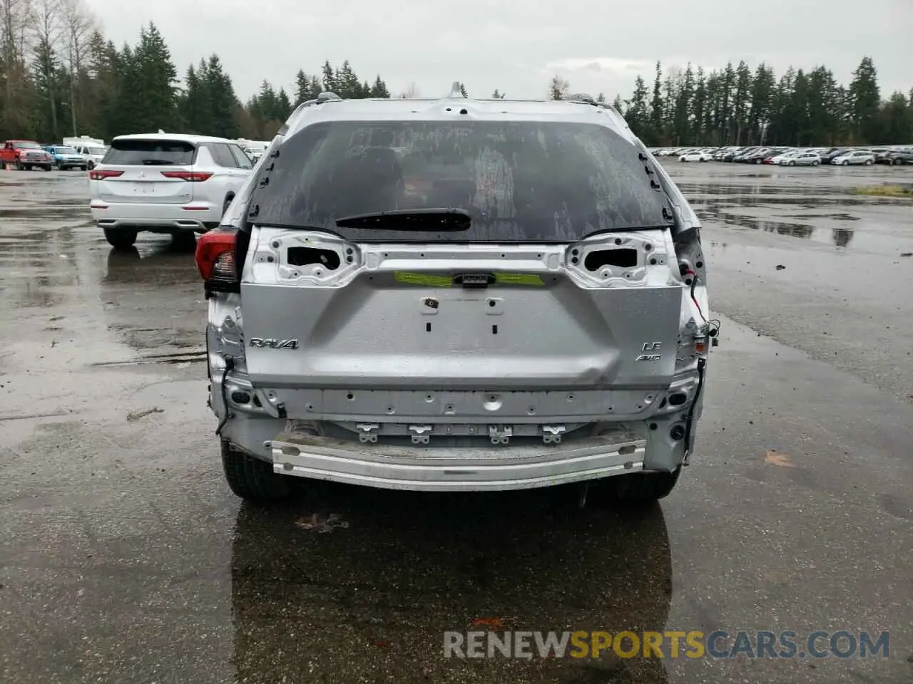 6 Photograph of a damaged car JTMG1RFVXKJ015699 TOYOTA RAV4 2019