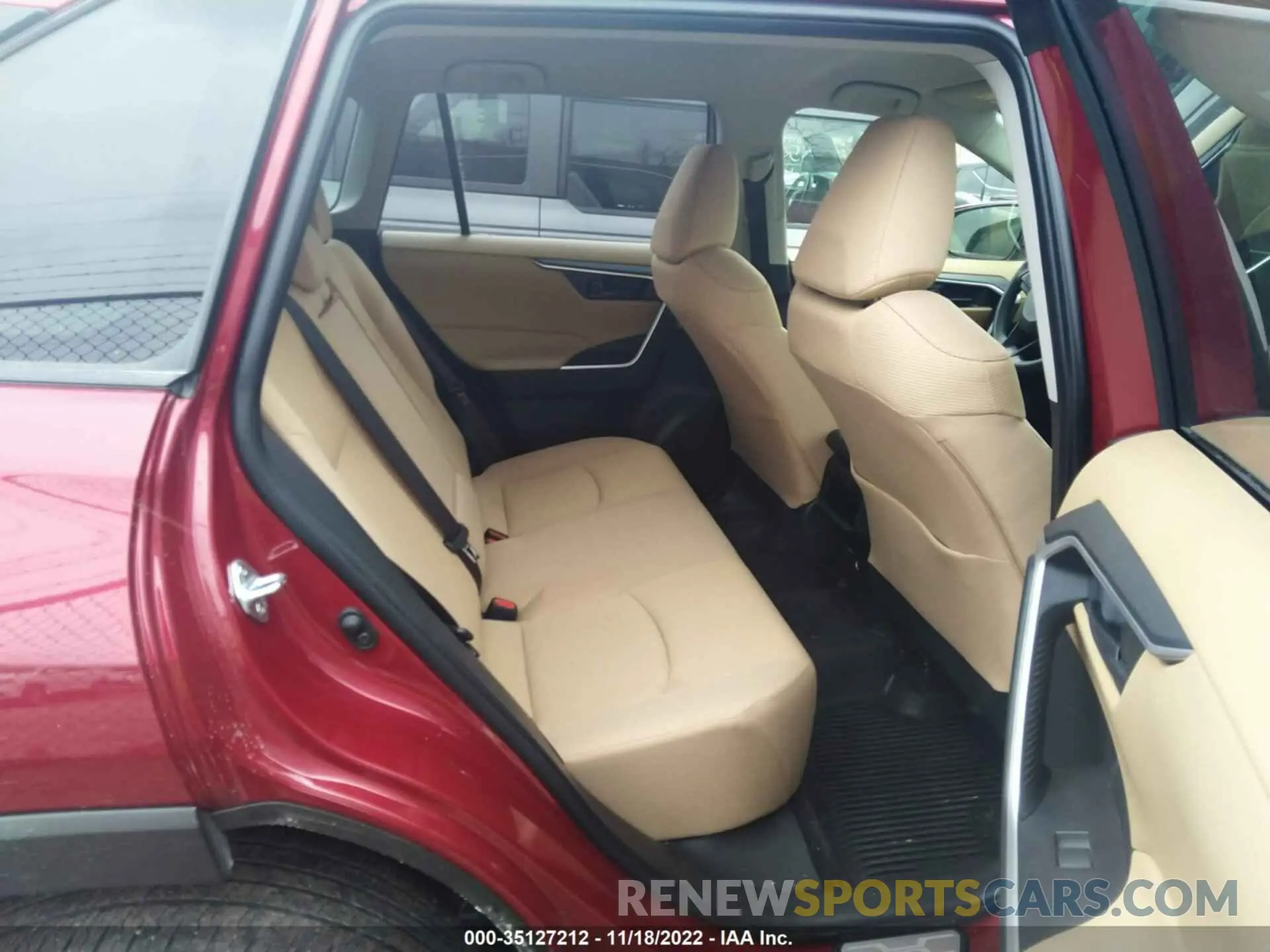 8 Фотография поврежденного автомобиля JTMG1RFVXKJ020255 TOYOTA RAV4 2019