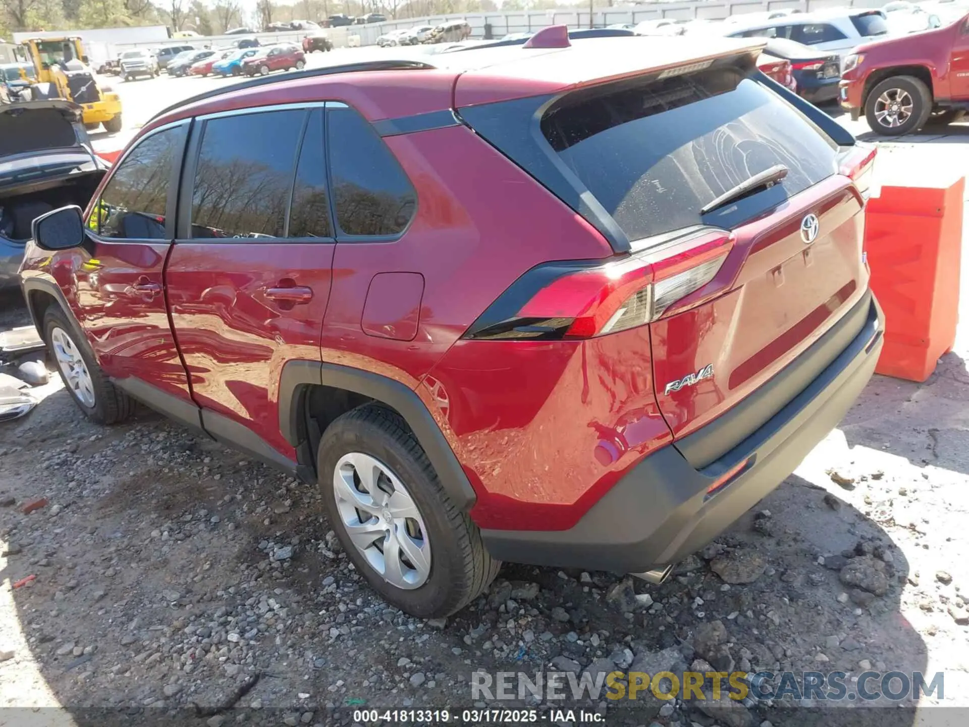 3 Photograph of a damaged car JTMH1RFV0KD006612 TOYOTA RAV4 2019