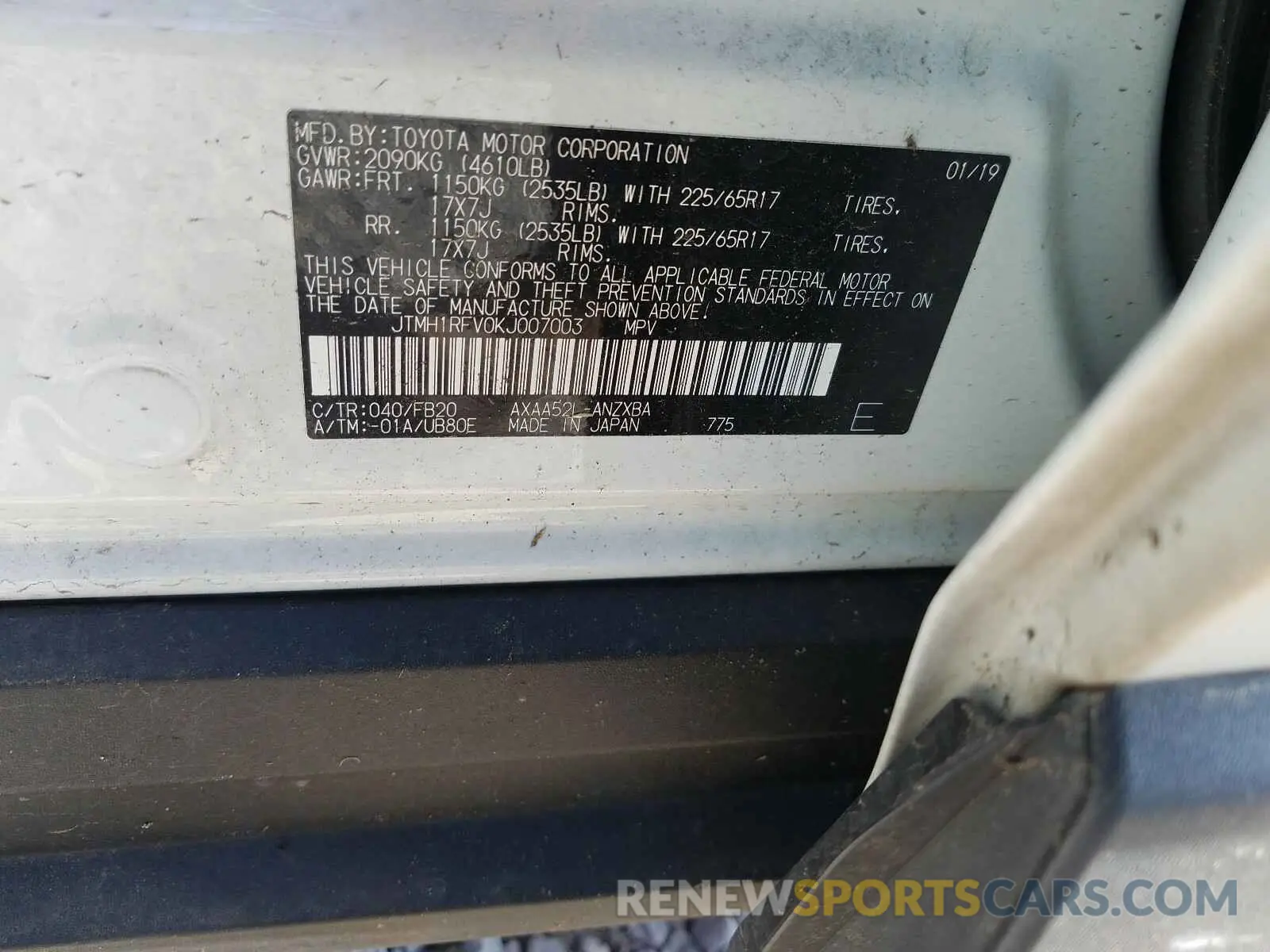 10 Photograph of a damaged car JTMH1RFV0KJ007003 TOYOTA RAV4 2019