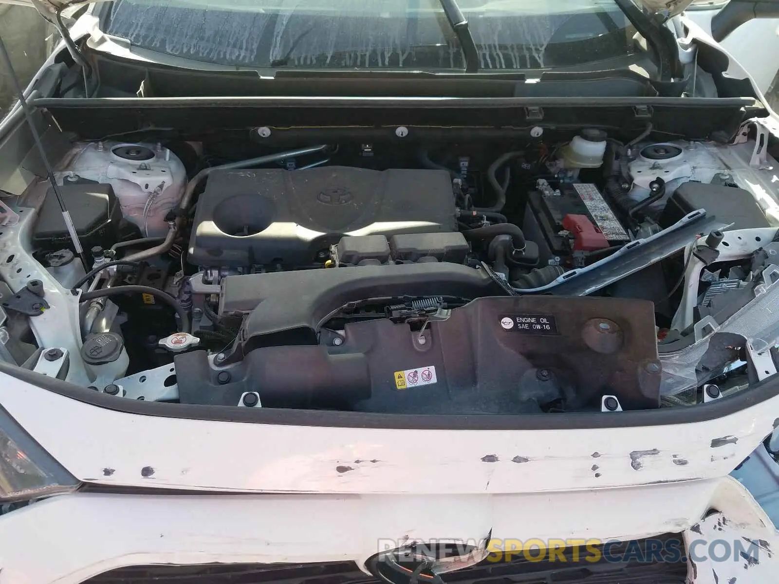 7 Photograph of a damaged car JTMH1RFV0KJ007003 TOYOTA RAV4 2019