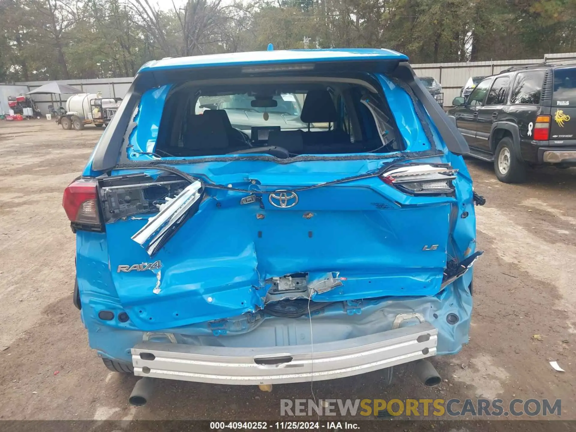6 Фотография поврежденного автомобиля JTMH1RFV0KJ011617 TOYOTA RAV4 2019