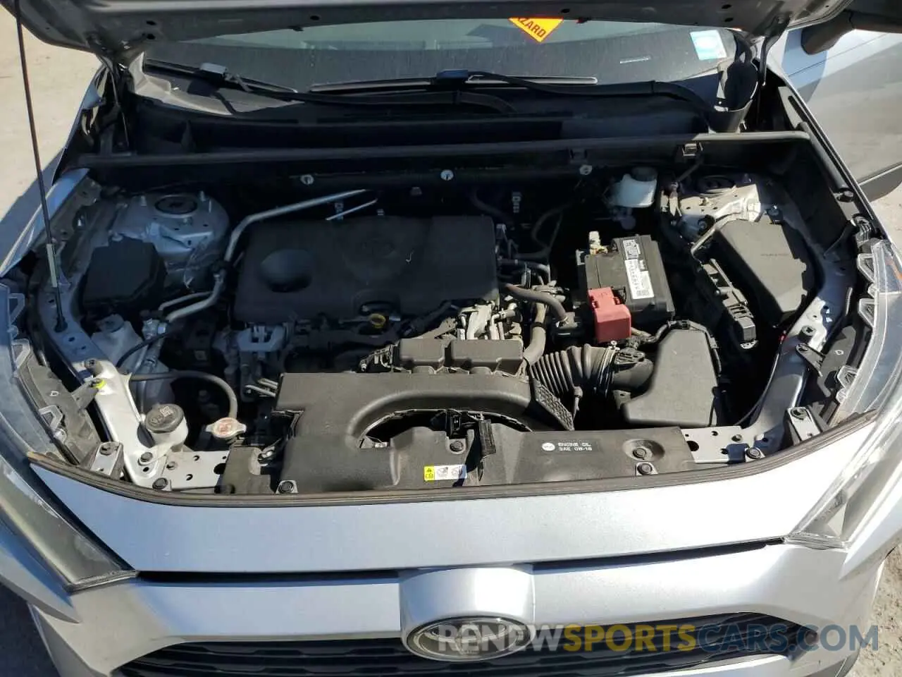 12 Photograph of a damaged car JTMH1RFV1KJ015272 TOYOTA RAV4 2019