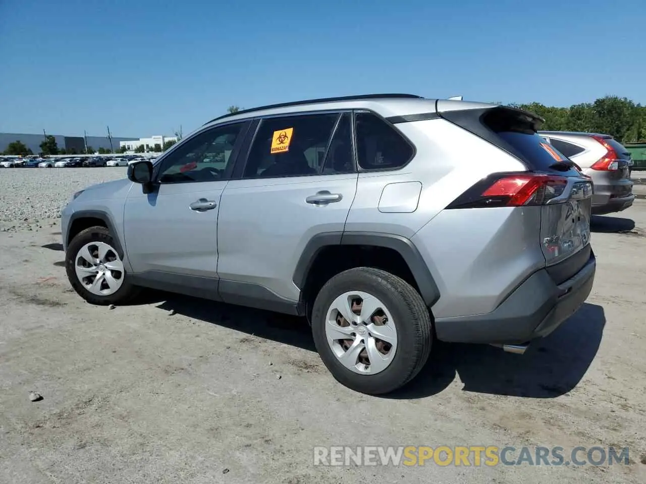 2 Photograph of a damaged car JTMH1RFV1KJ015272 TOYOTA RAV4 2019