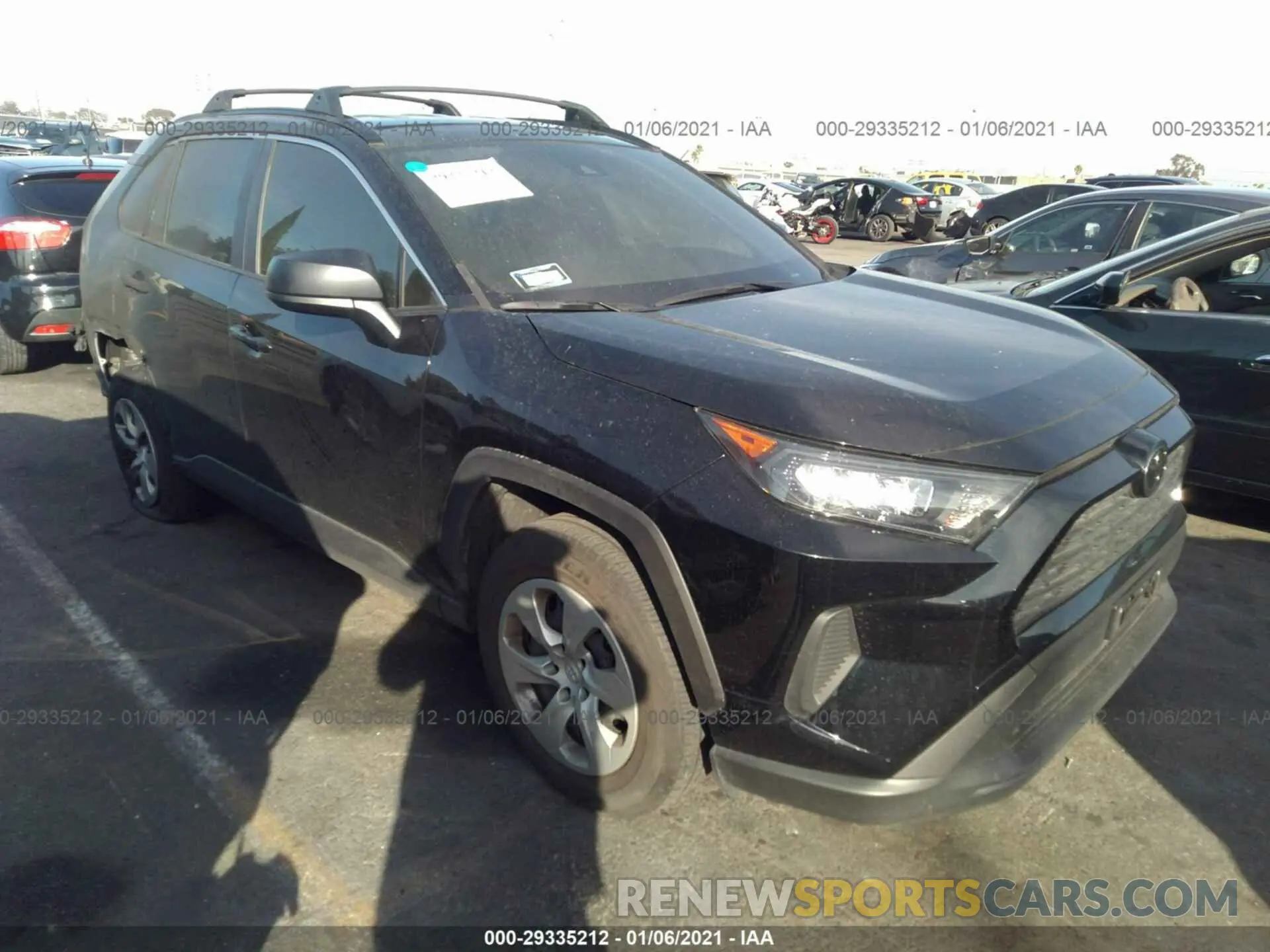 1 Photograph of a damaged car JTMH1RFV2KD009530 TOYOTA RAV4 2019