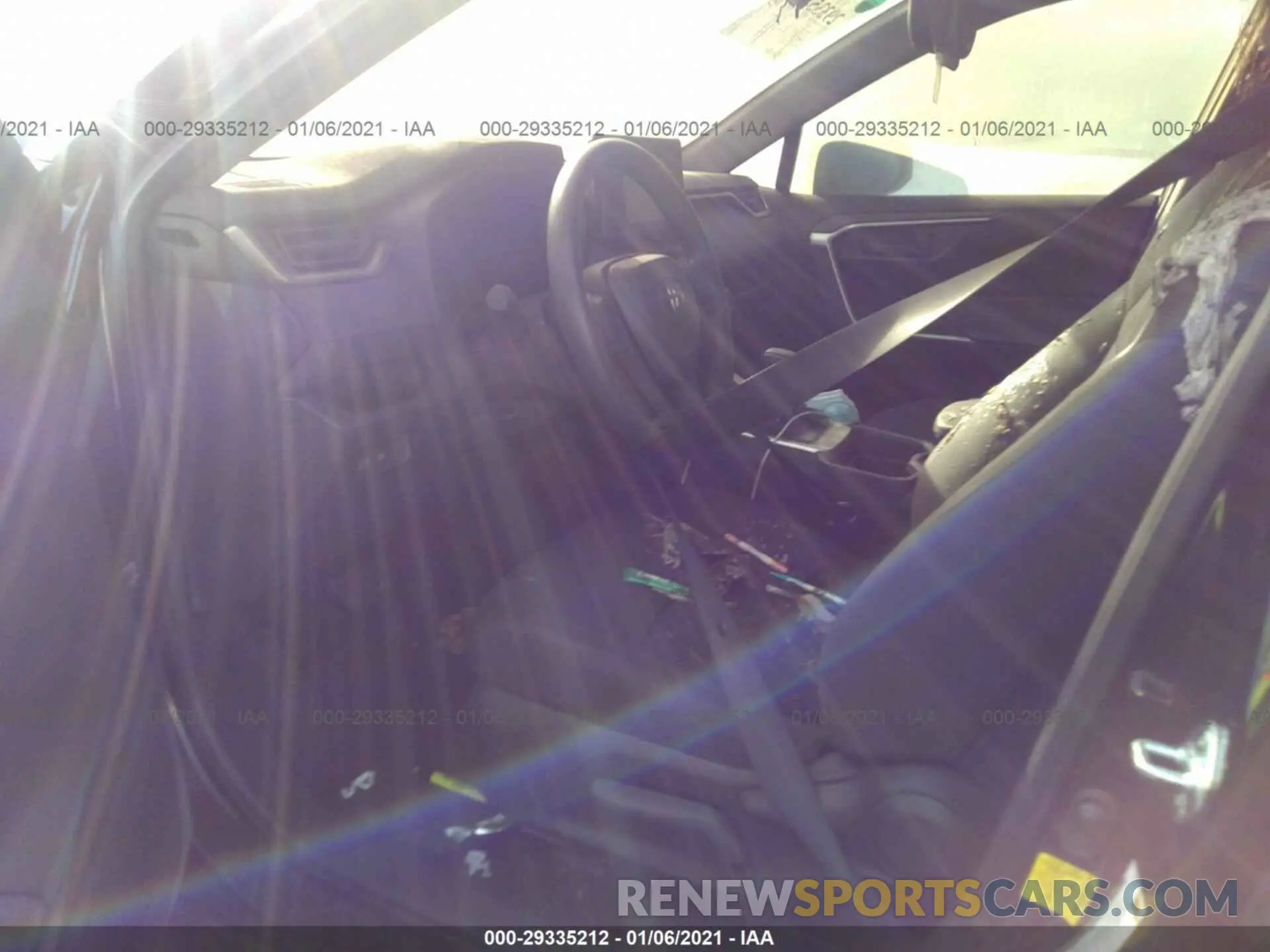 5 Photograph of a damaged car JTMH1RFV2KD009530 TOYOTA RAV4 2019