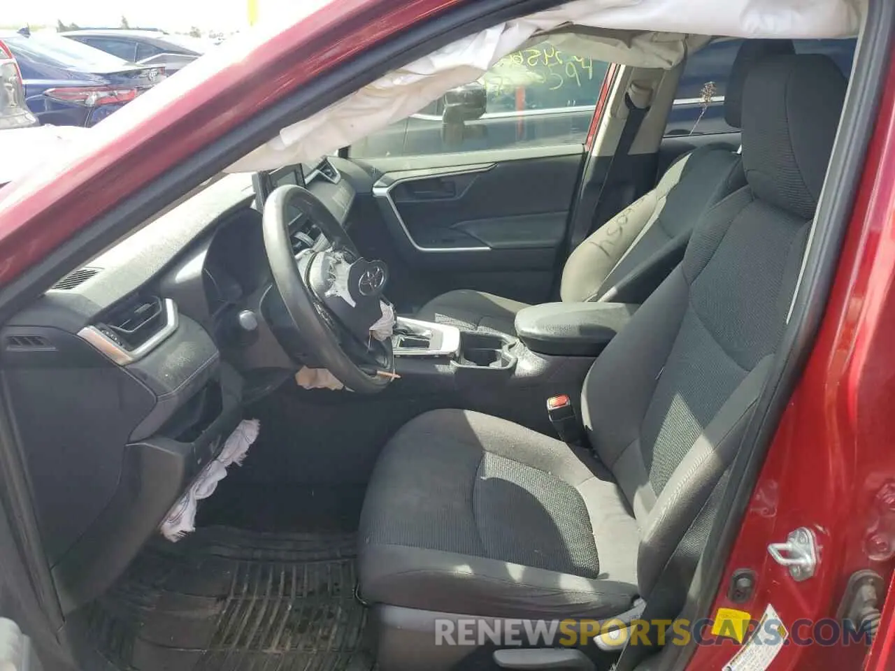 7 Фотография поврежденного автомобиля JTMH1RFV2KD013660 TOYOTA RAV4 2019