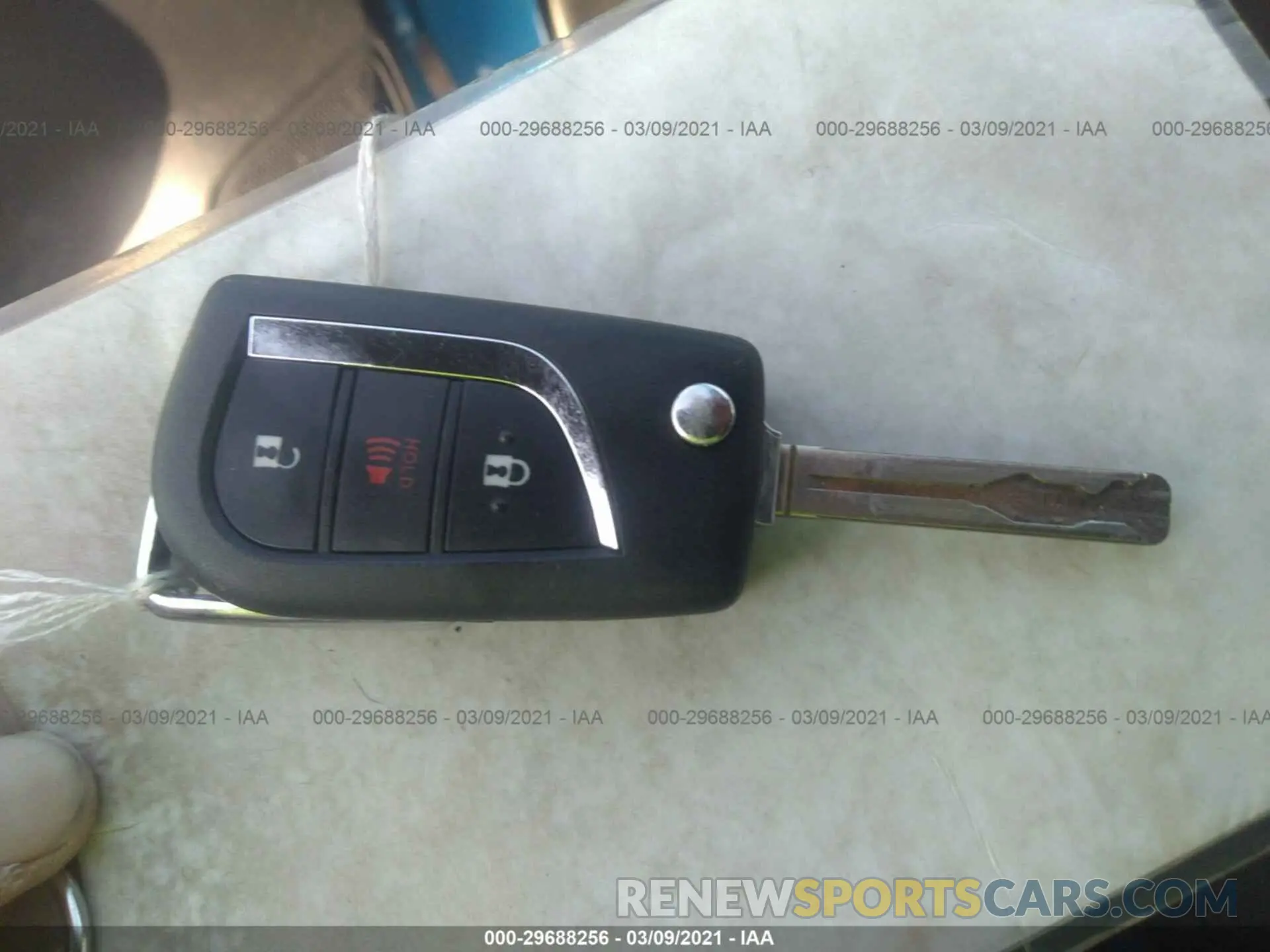 11 Photograph of a damaged car JTMH1RFV2KD014453 TOYOTA RAV4 2019