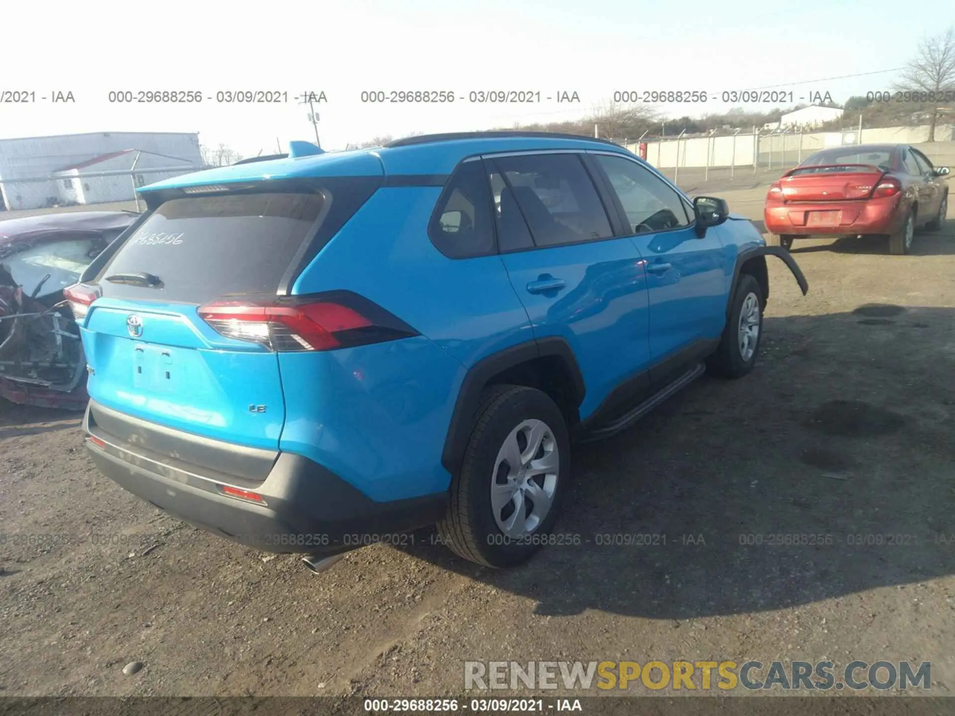 4 Photograph of a damaged car JTMH1RFV2KD014453 TOYOTA RAV4 2019