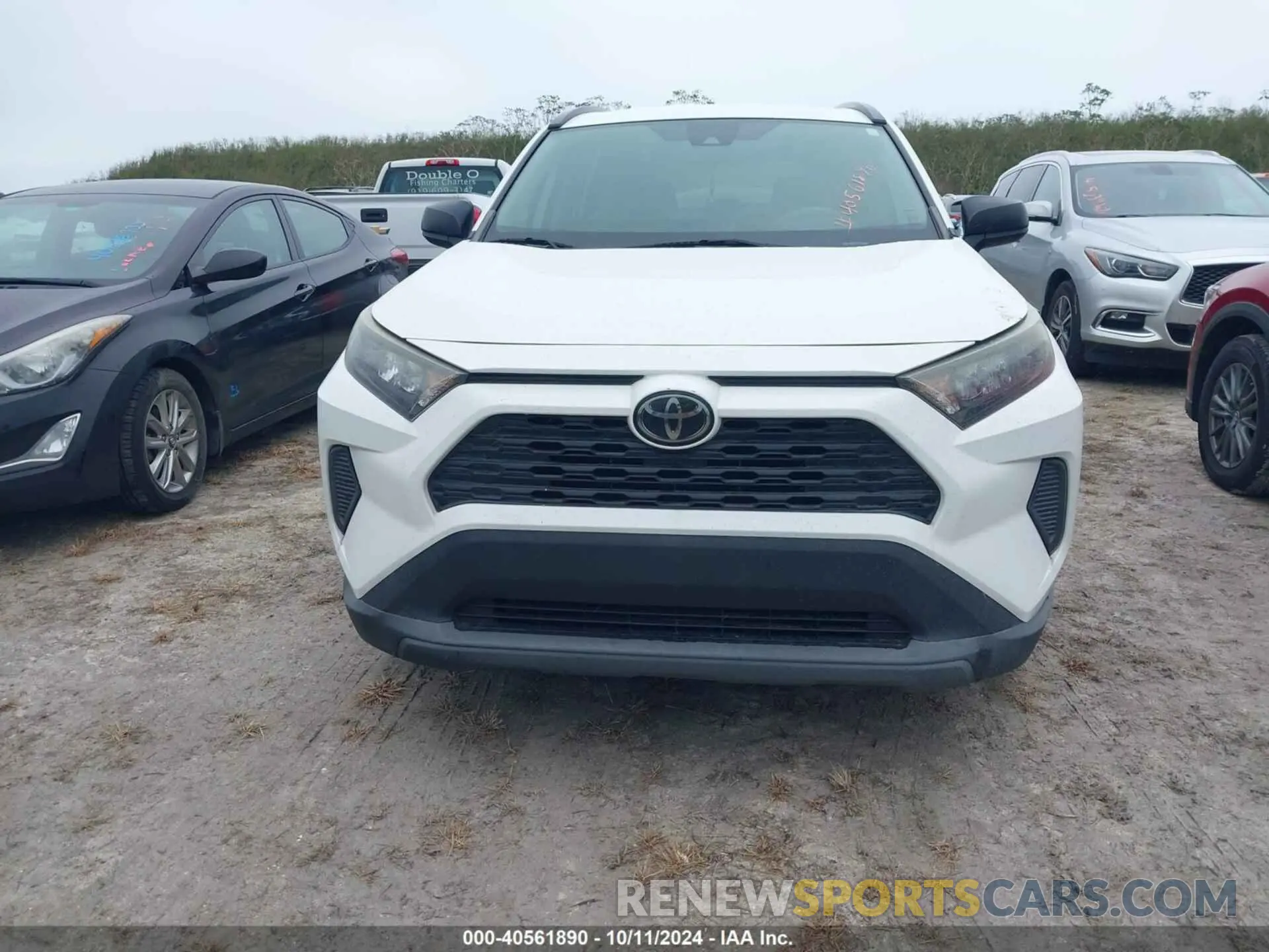 12 Photograph of a damaged car JTMH1RFV2KD022892 TOYOTA RAV4 2019