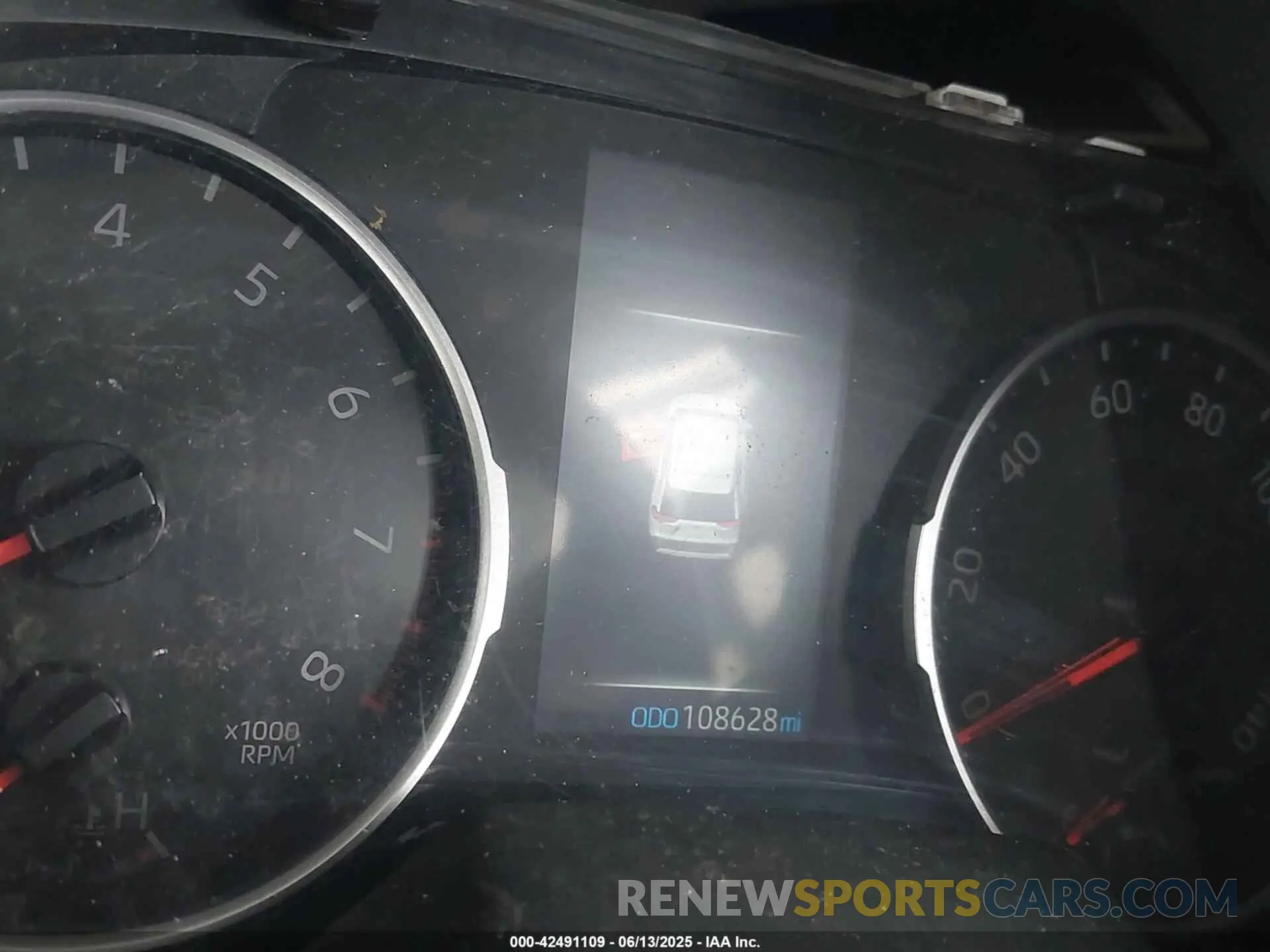 7 Photograph of a damaged car JTMH1RFV2KD028532 TOYOTA RAV4 2019