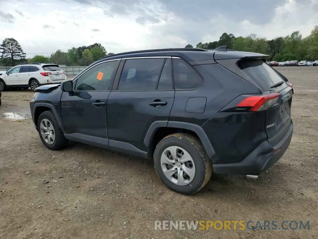 2 Photograph of a damaged car JTMH1RFV2KJ005270 TOYOTA RAV4 2019