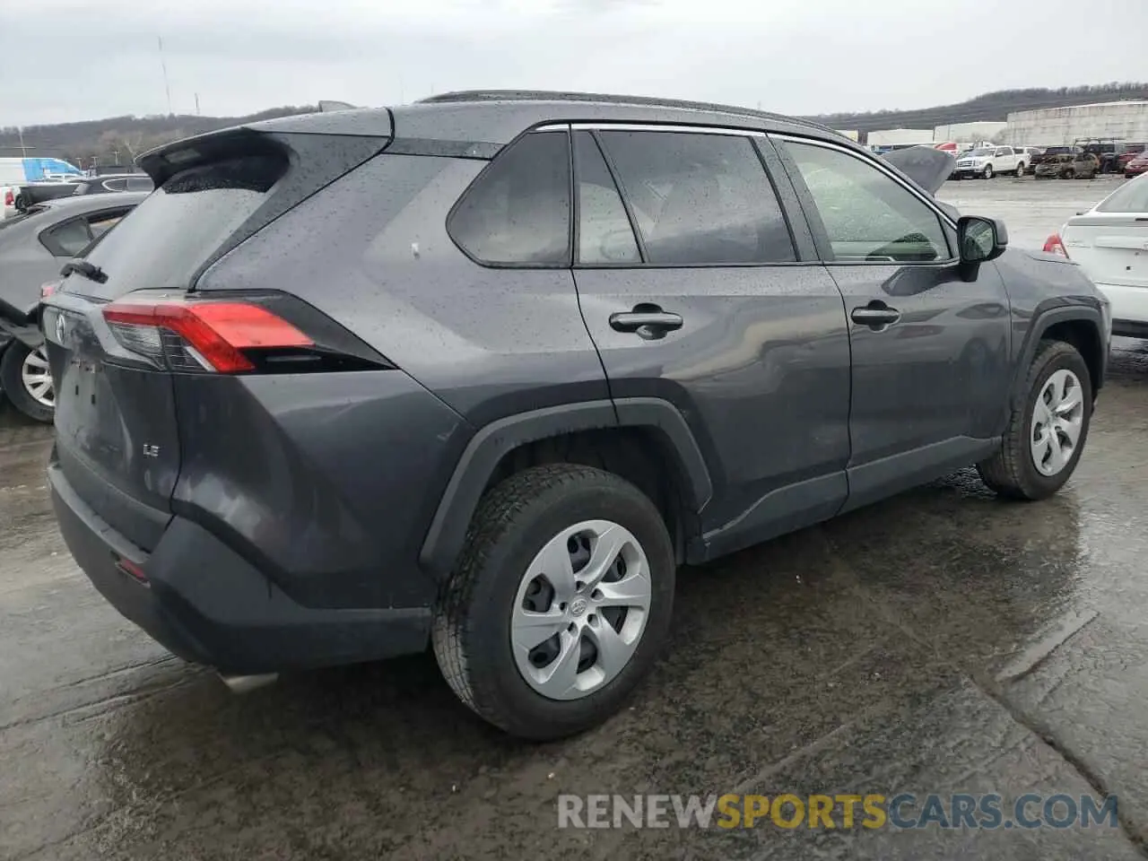 3 Photograph of a damaged car JTMH1RFV2KJ016558 TOYOTA RAV4 2019