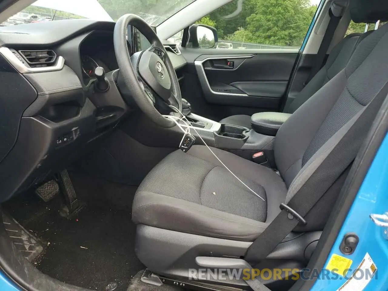 7 Photograph of a damaged car JTMH1RFV3KD012226 TOYOTA RAV4 2019