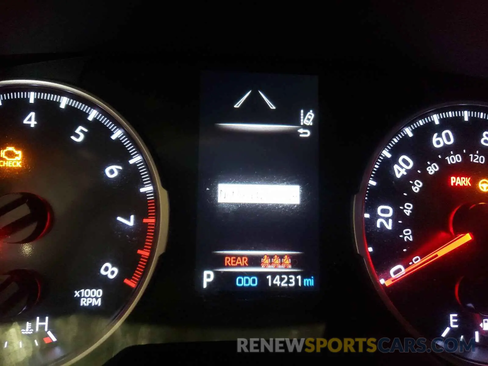 8 Photograph of a damaged car JTMH1RFV4KD005575 TOYOTA RAV4 2019