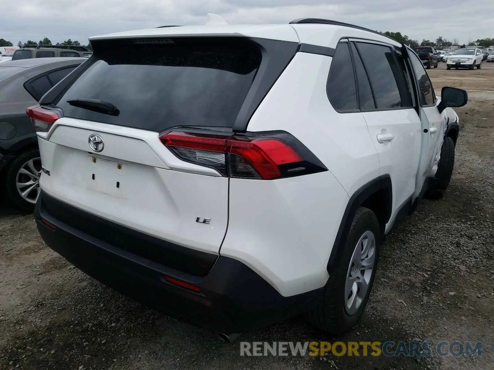 4 Photograph of a damaged car JTMH1RFV4KD010615 TOYOTA RAV4 2019