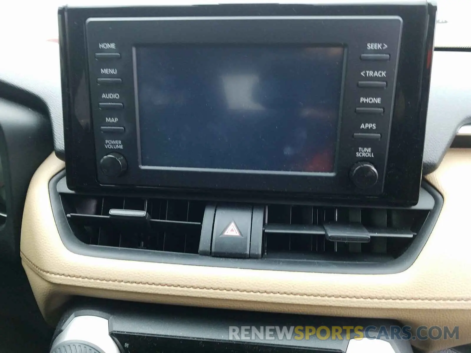 9 Photograph of a damaged car JTMH1RFV4KD010615 TOYOTA RAV4 2019