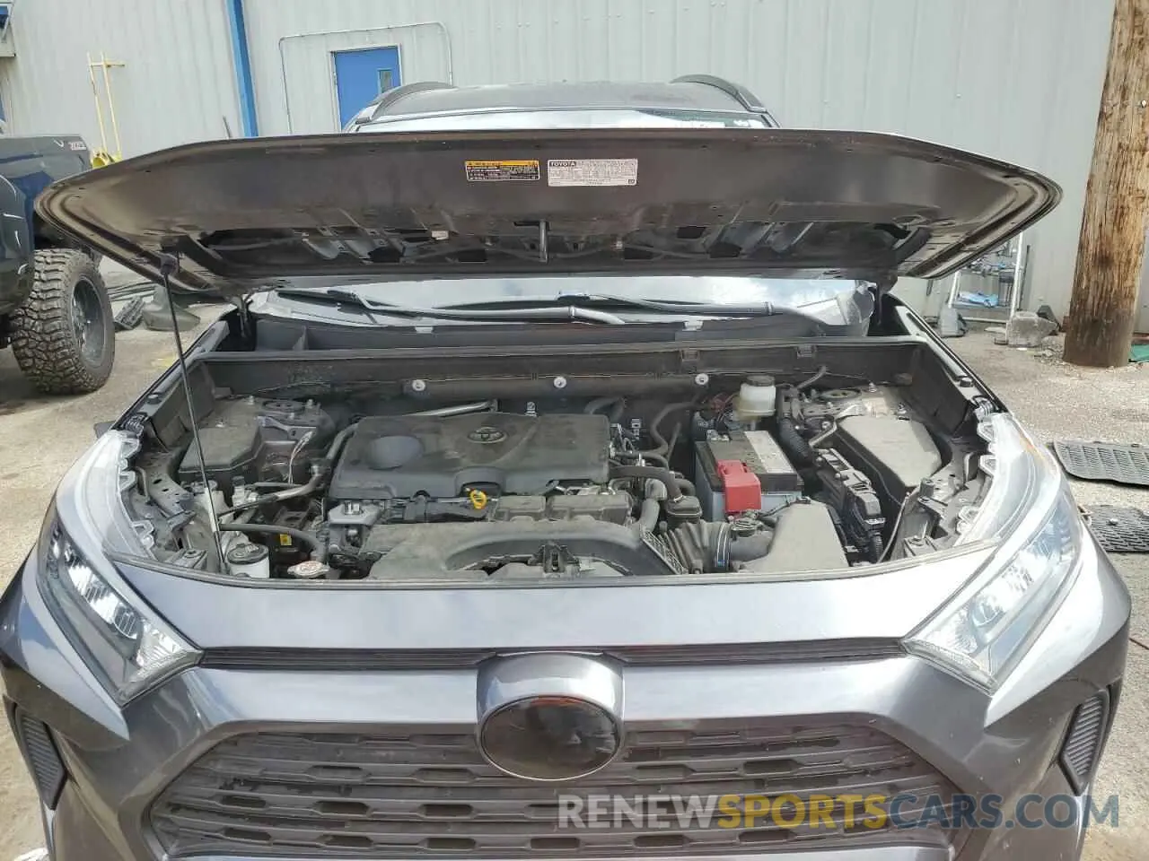 7 Фотография поврежденного автомобиля JTMH1RFV4KJ006582 TOYOTA RAV4 2019
