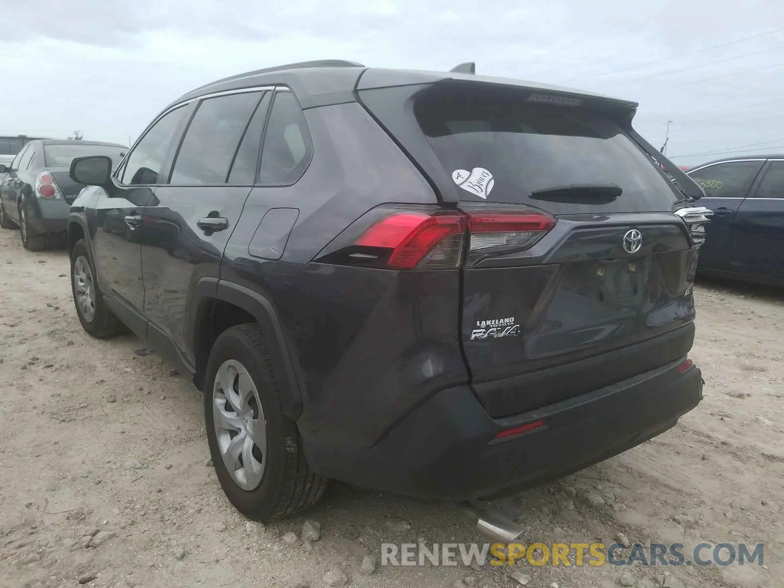 3 Photograph of a damaged car JTMH1RFV4KJ011166 TOYOTA RAV4 2019