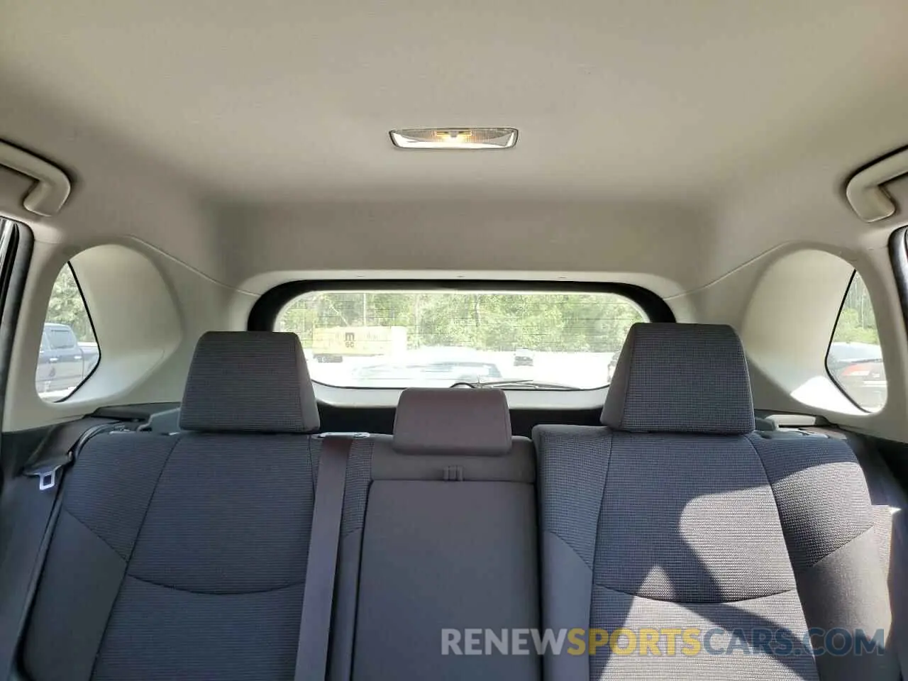 10 Фотография поврежденного автомобиля JTMH1RFV5KD005102 TOYOTA RAV4 2019
