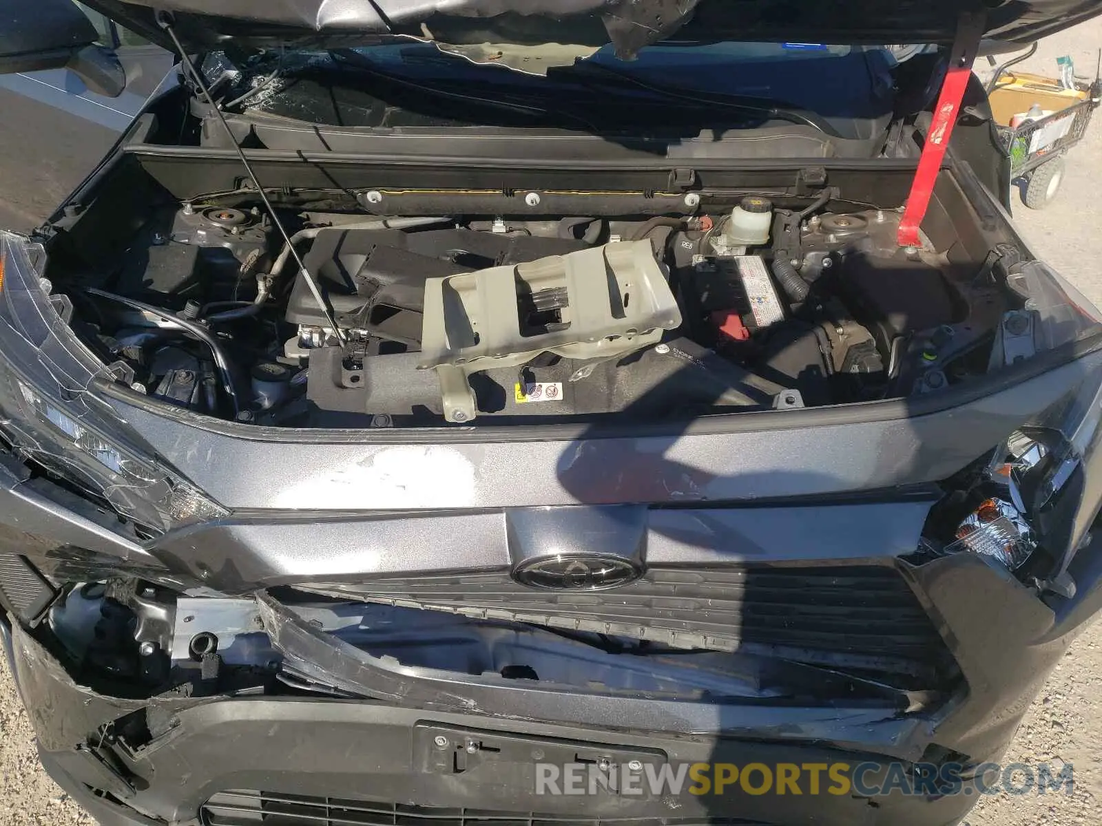 7 Photograph of a damaged car JTMH1RFV5KD005746 TOYOTA RAV4 2019