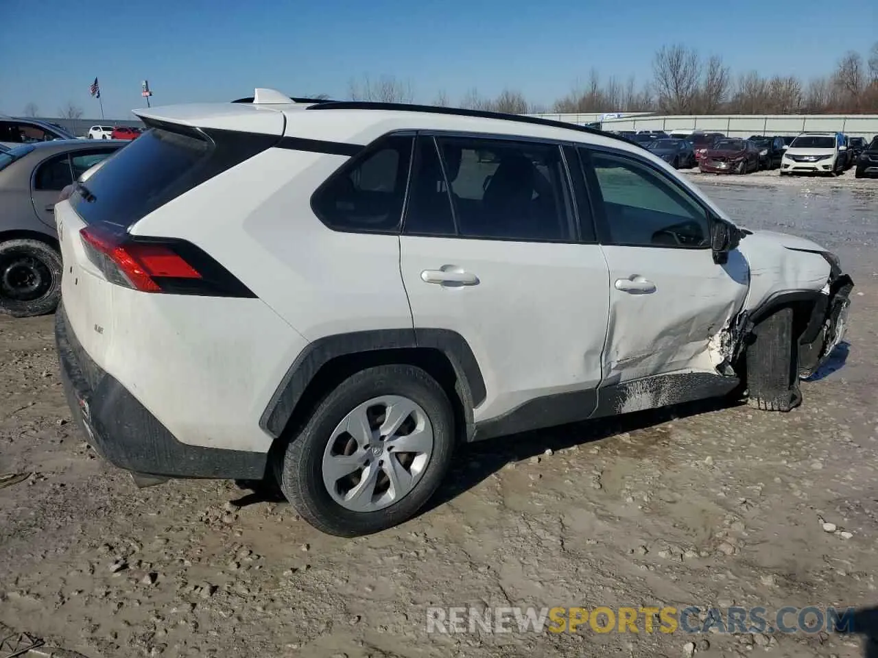 3 Photograph of a damaged car JTMH1RFV5KJ004730 TOYOTA RAV4 2019