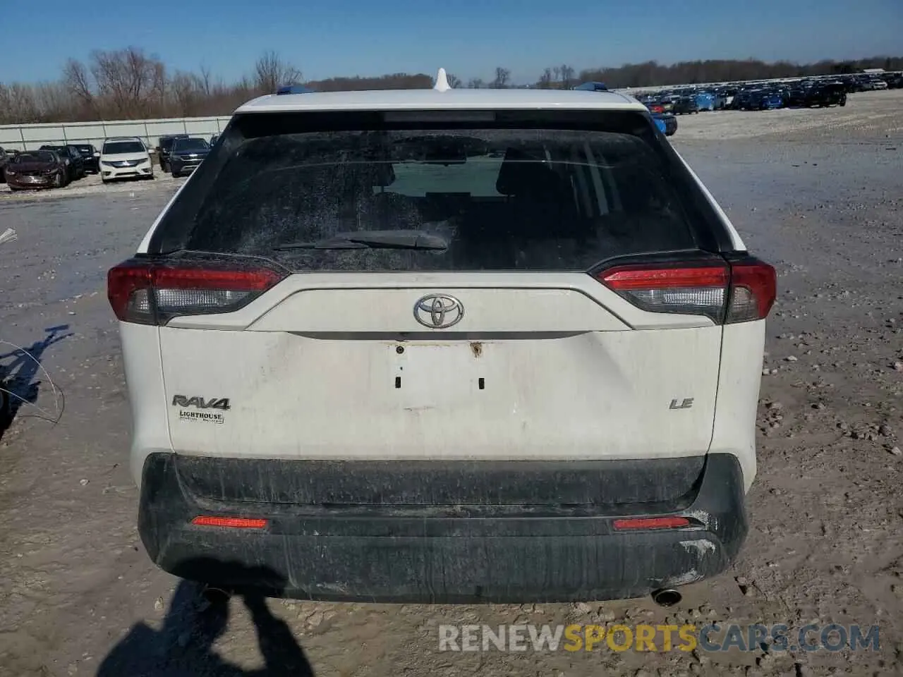 6 Photograph of a damaged car JTMH1RFV5KJ004730 TOYOTA RAV4 2019