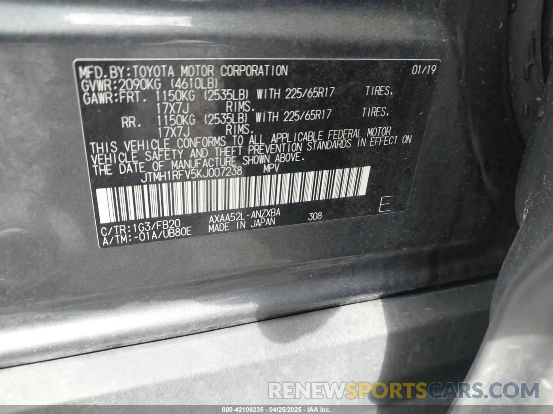 9 Photograph of a damaged car JTMH1RFV5KJ007238 TOYOTA RAV4 2019