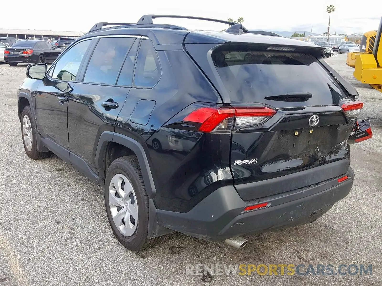 3 Photograph of a damaged car JTMH1RFV6KD013757 TOYOTA RAV4 2019