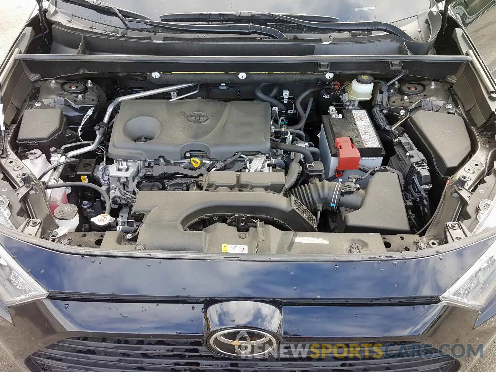 7 Photograph of a damaged car JTMH1RFV6KD013757 TOYOTA RAV4 2019