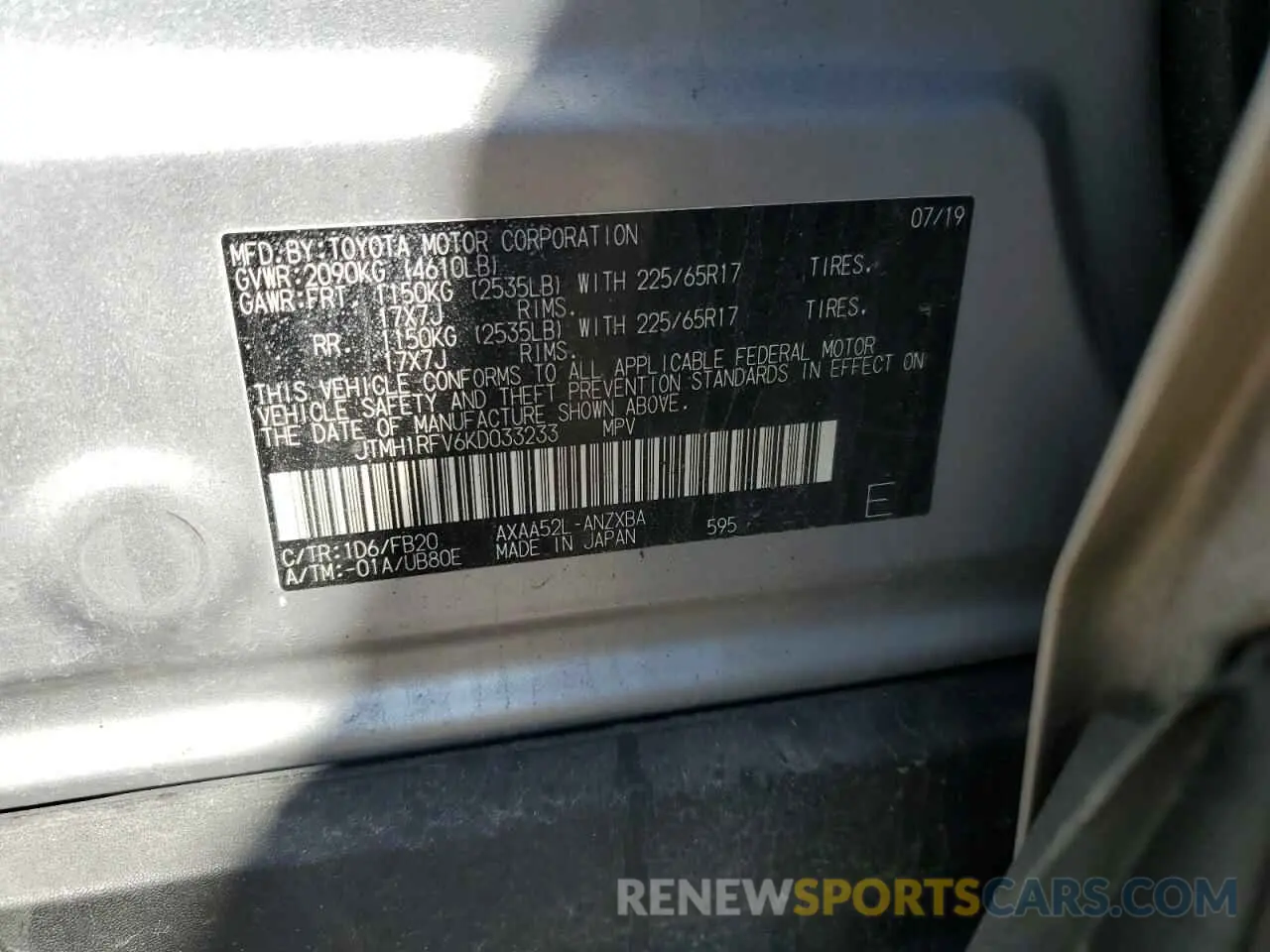 13 Photograph of a damaged car JTMH1RFV6KD033233 TOYOTA RAV4 2019