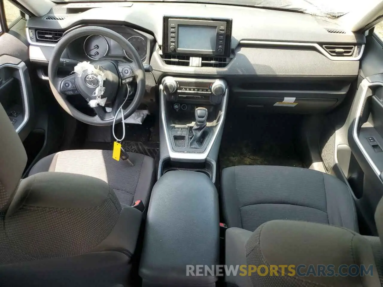 8 Photograph of a damaged car JTMH1RFV6KJ010214 TOYOTA RAV4 2019