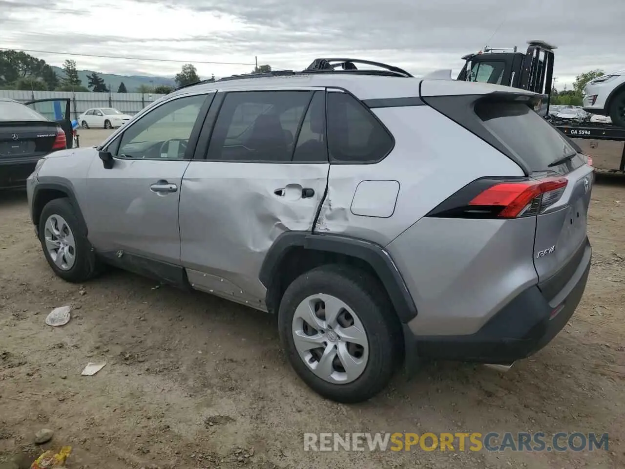 2 Фотография поврежденного автомобиля JTMH1RFV7KJ003899 TOYOTA RAV4 2019