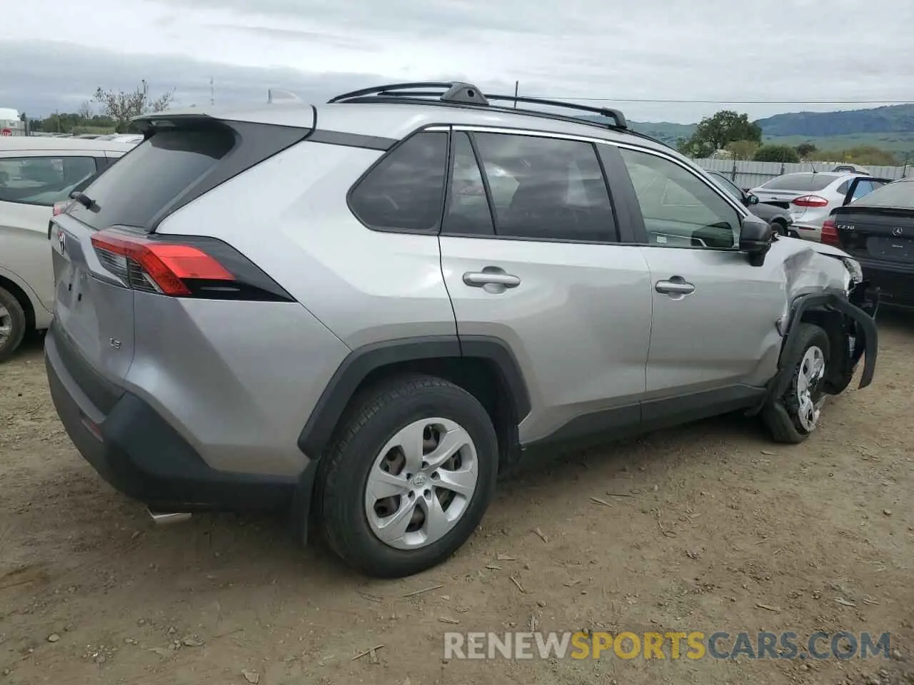 3 Фотография поврежденного автомобиля JTMH1RFV7KJ003899 TOYOTA RAV4 2019