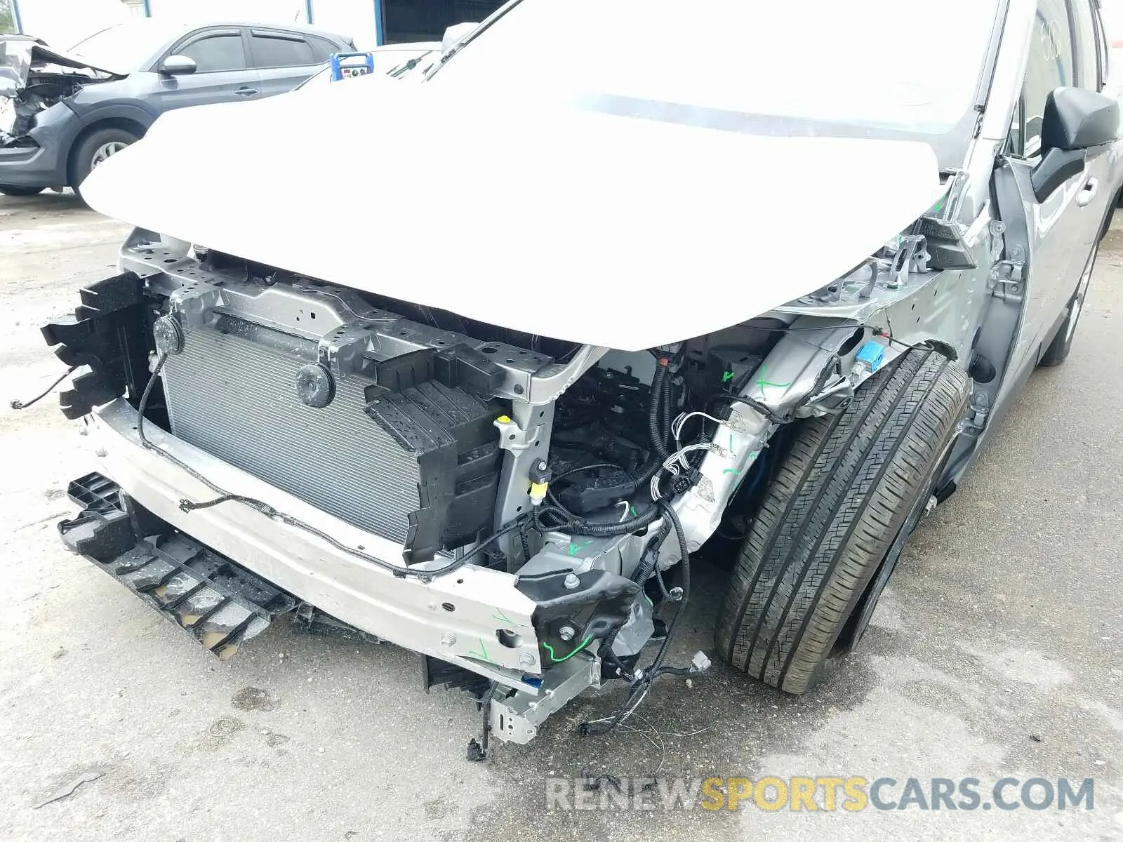 9 Photograph of a damaged car JTMH1RFV8KD032603 TOYOTA RAV4 2019