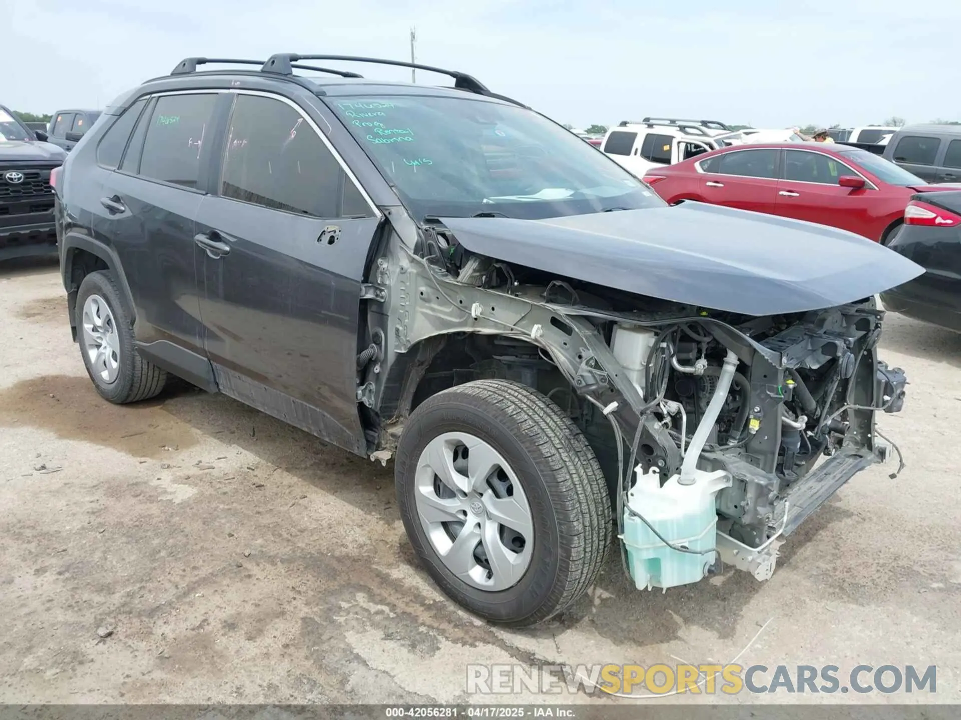 1 Фотография поврежденного автомобиля JTMH1RFV8KJ008304 TOYOTA RAV4 2019