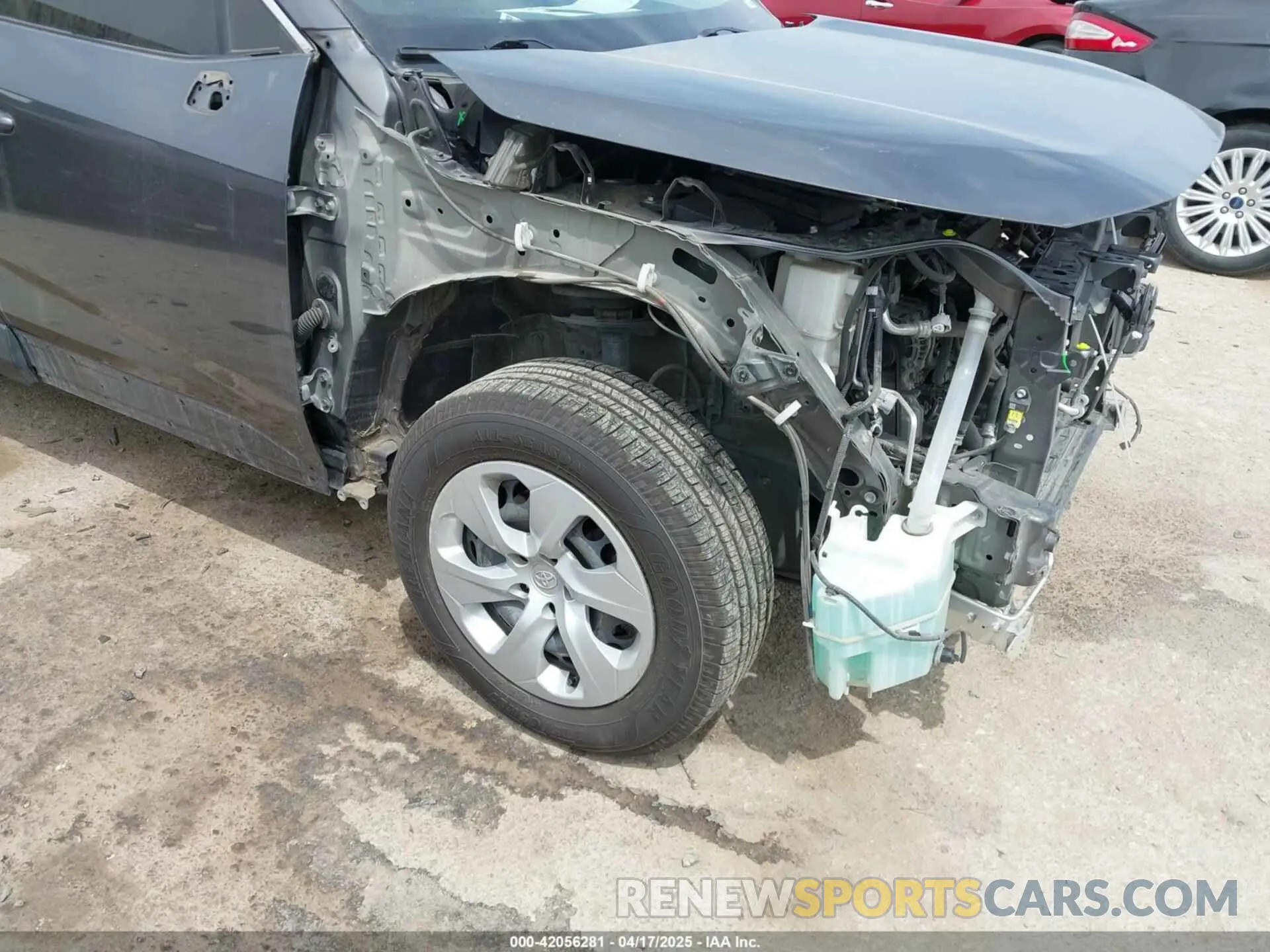 6 Фотография поврежденного автомобиля JTMH1RFV8KJ008304 TOYOTA RAV4 2019