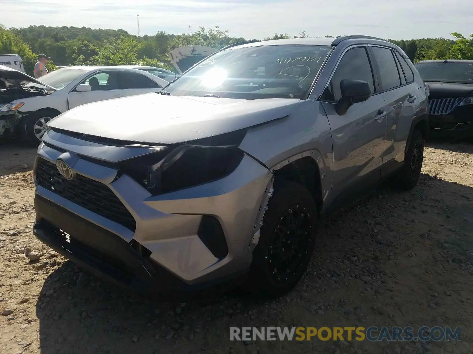 2 Photograph of a damaged car JTMH1RFVXKD002860 TOYOTA RAV4 2019
