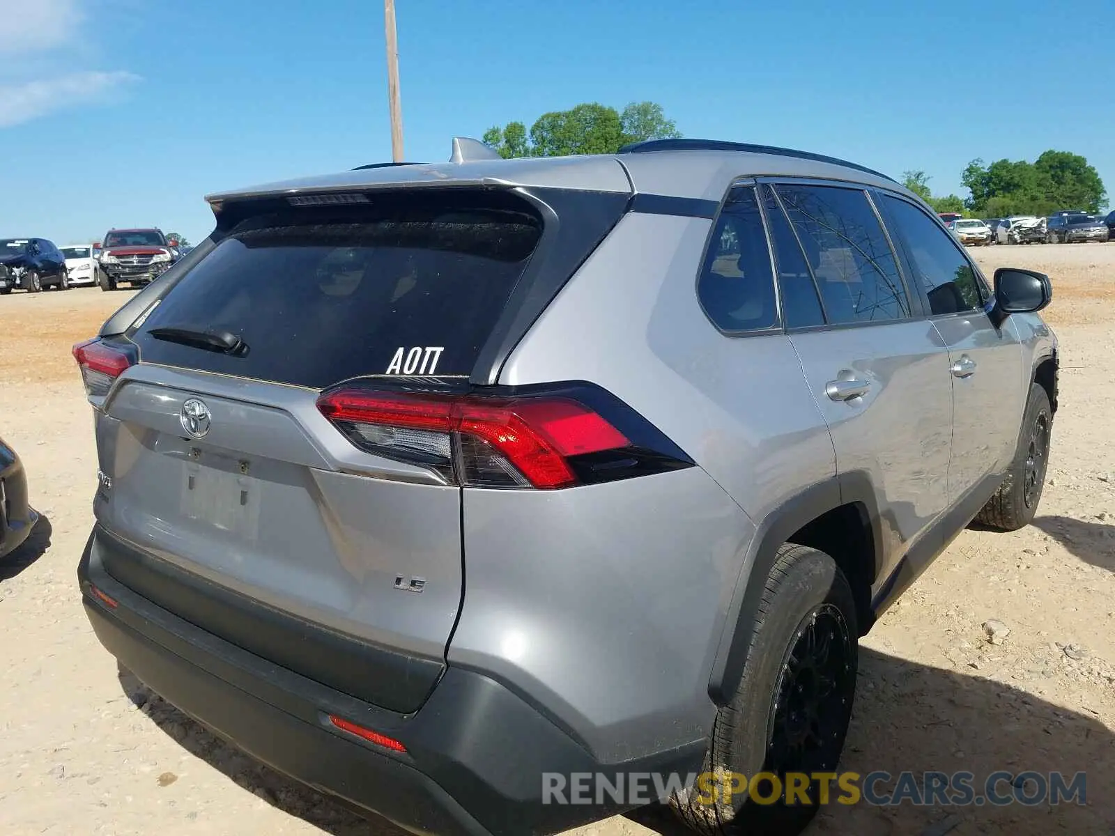 4 Photograph of a damaged car JTMH1RFVXKD002860 TOYOTA RAV4 2019