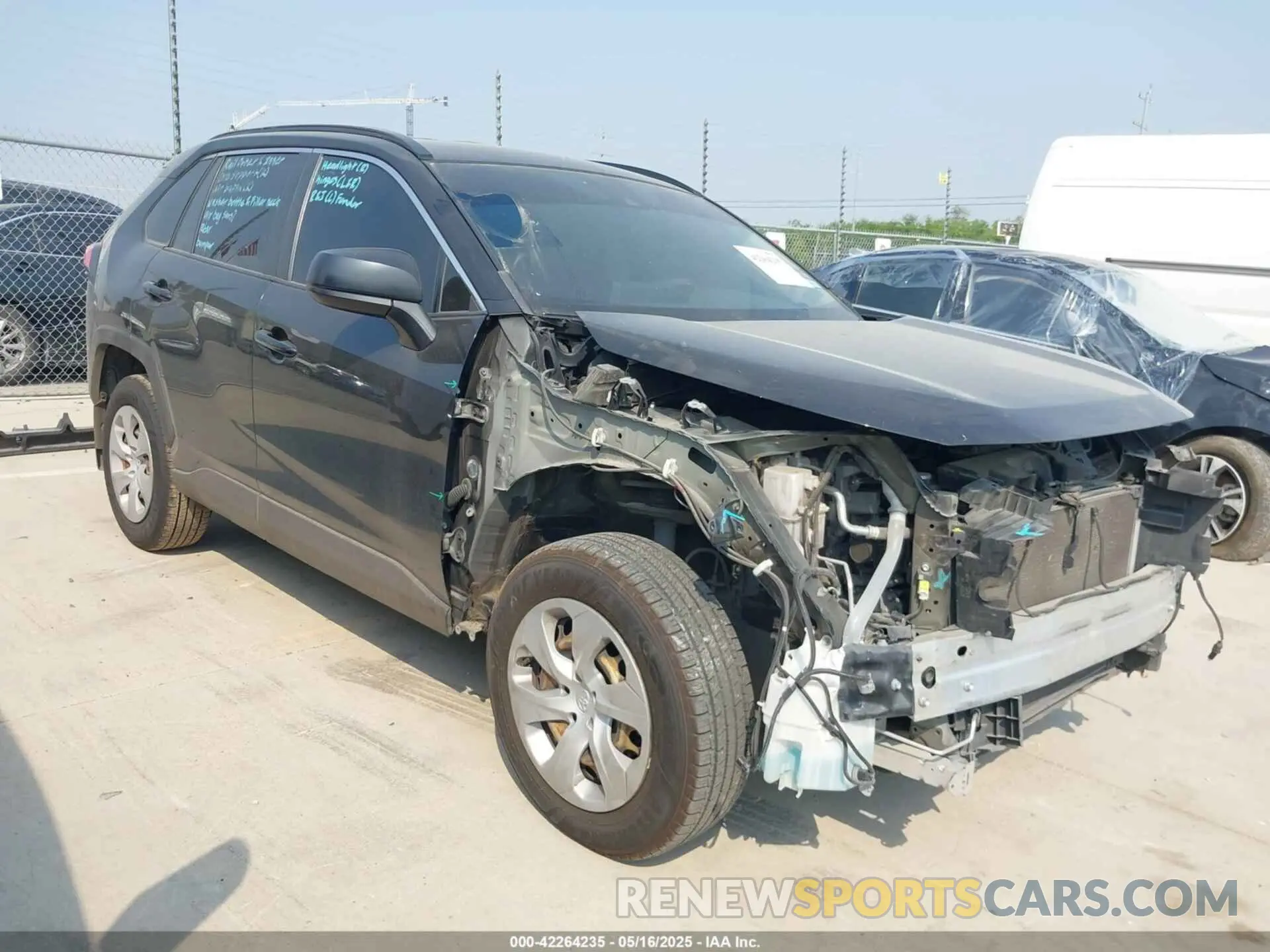 1 Photograph of a damaged car JTMH1RFVXKD035356 TOYOTA RAV4 2019