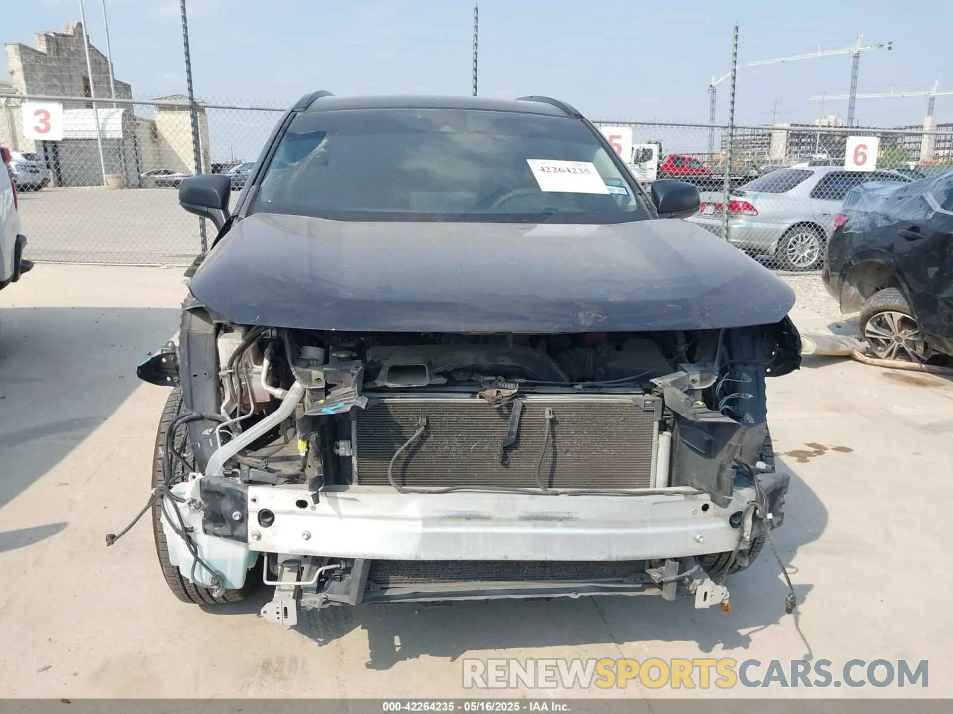 13 Photograph of a damaged car JTMH1RFVXKD035356 TOYOTA RAV4 2019