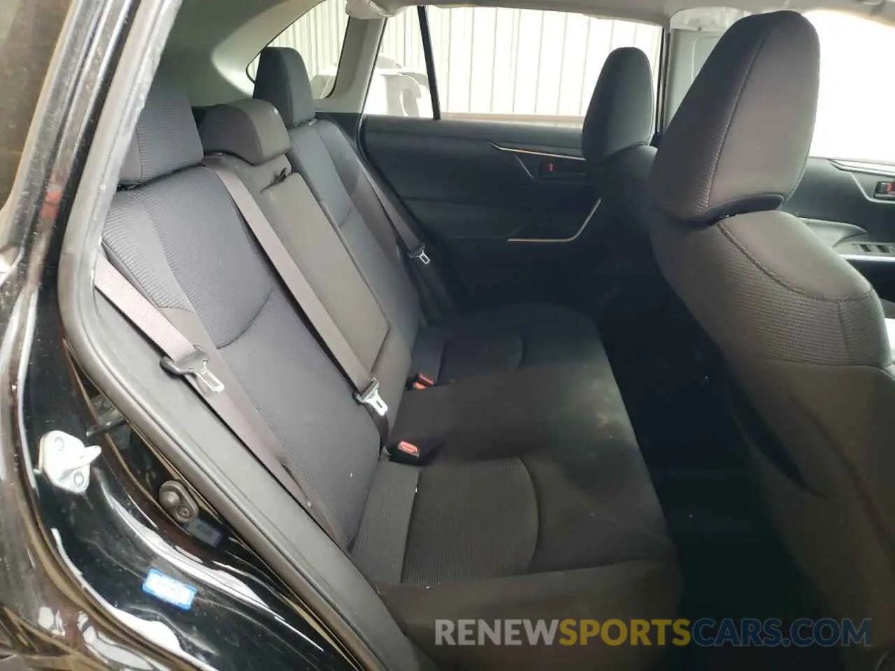 11 Photograph of a damaged car JTMH1RFVXKD037463 TOYOTA RAV4 2019