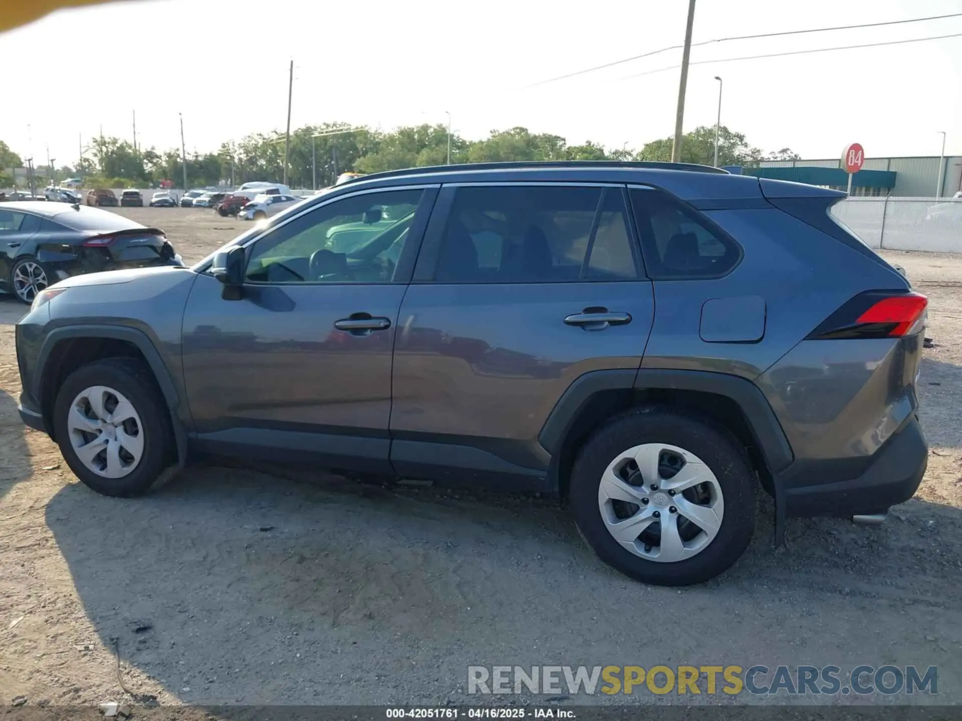 14 Фотография поврежденного автомобиля JTMK1RFV0KD003070 TOYOTA RAV4 2019