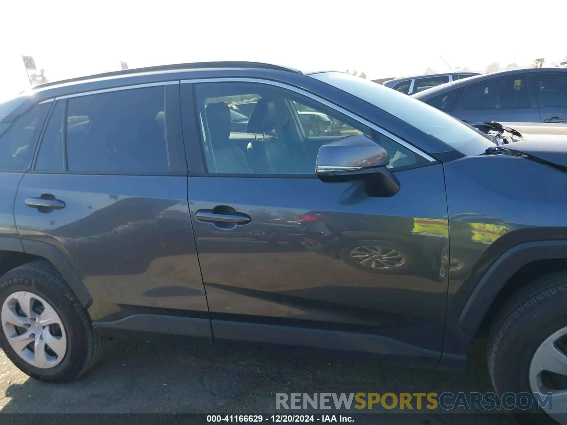 13 Фотография поврежденного автомобиля JTMK1RFV1KD031315 TOYOTA RAV4 2019
