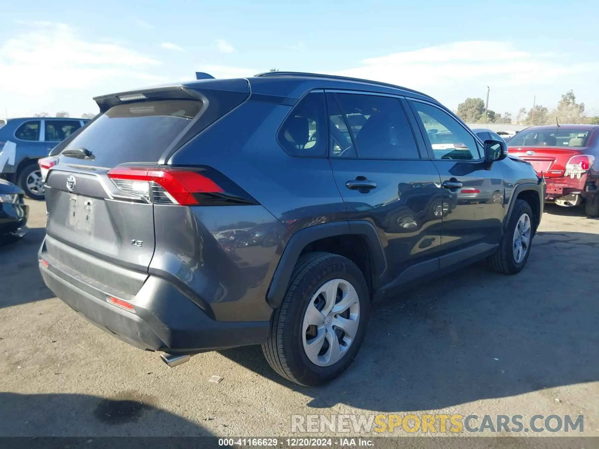 4 Фотография поврежденного автомобиля JTMK1RFV1KD031315 TOYOTA RAV4 2019